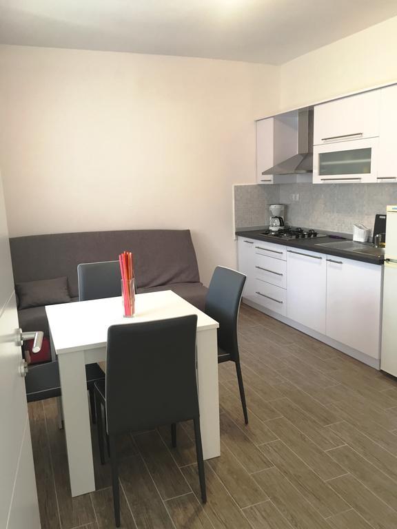 Apartments Valentino Супетарська Драґа Екстер'єр фото